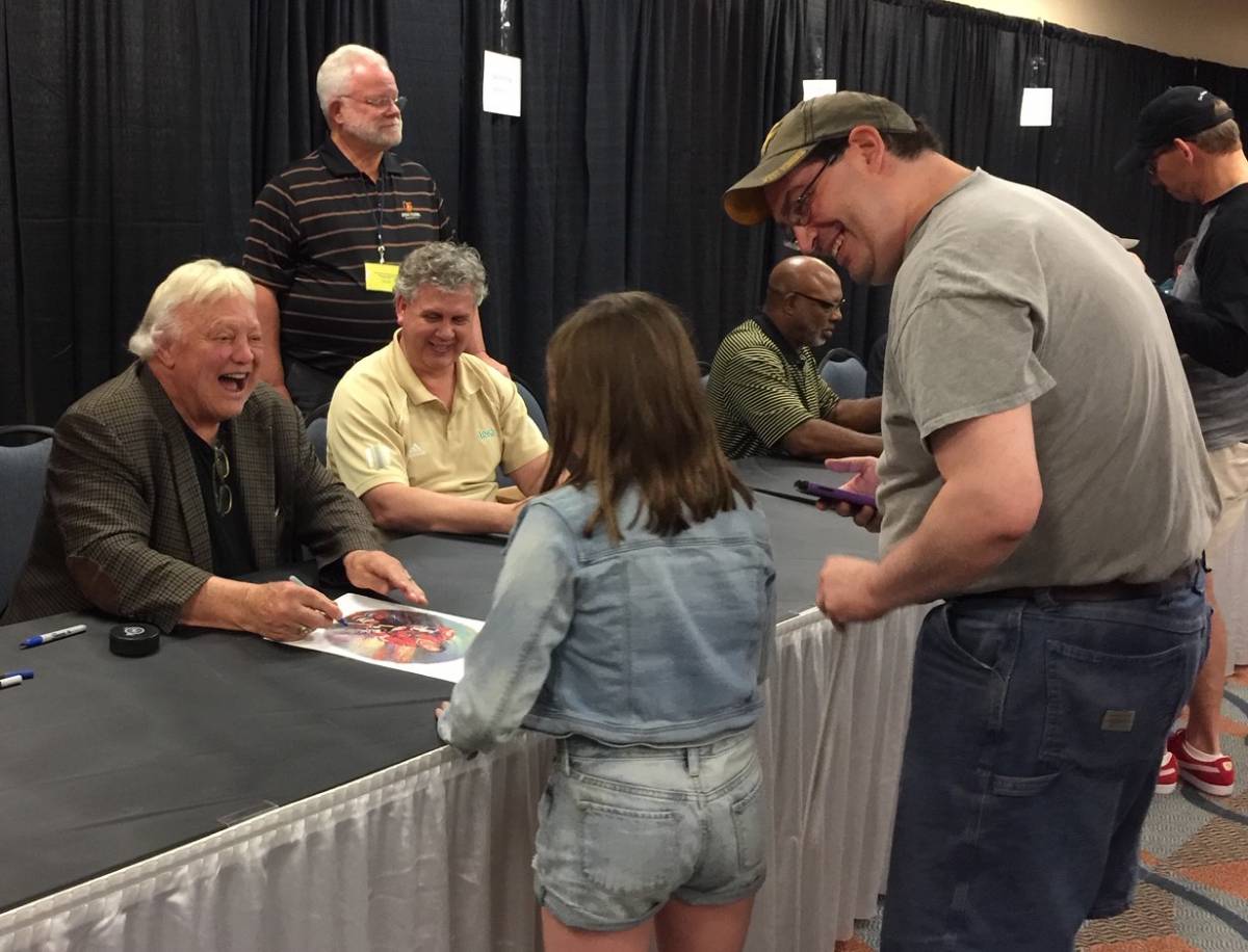 Homepage Main Line Autographs