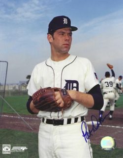 AUTOGRAPHED PAT DOBSON 8X10 Detroit Tigers Photo