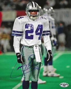 AUTOGRAPHED  LARRY BROWN 8X10 Dallas Cowboys Photo
