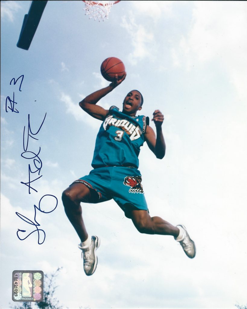 AUTOGRAPHED SHAREEF ABDUR-RAHIM 8x10 Grizzlies Photo | Main Line Autographs