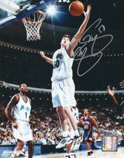 AUTOGRAPHED  MIKE MILLER 8X10 Orlando Magic Photo