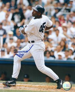 AUTOGRAPHED CHILI DAVIS 8x10 New York Yankees Photo