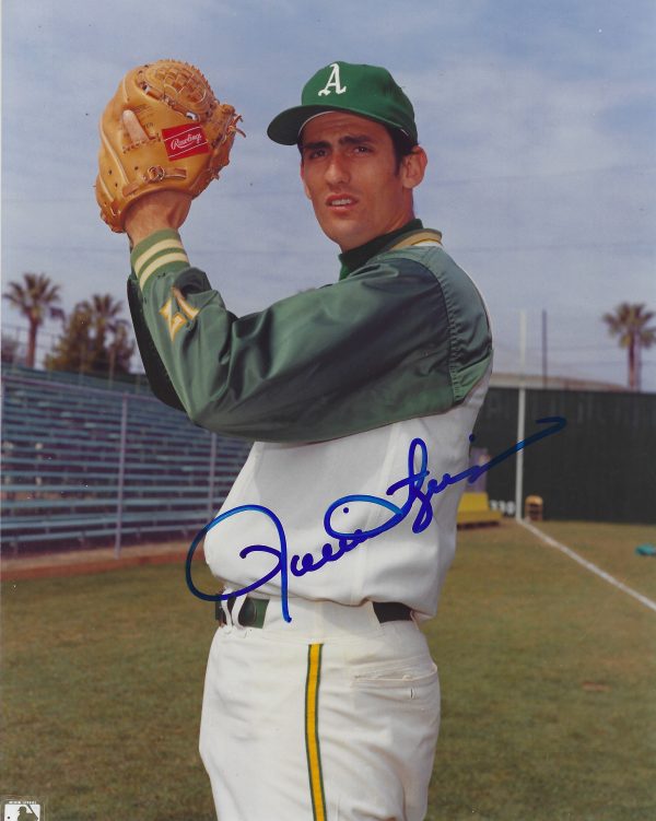 Autographed ROLLIE FINGERS 8x10 Oakland A's photo