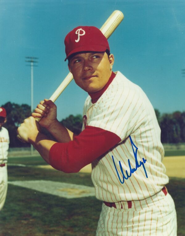 AUTOGRAPHED MIKE RYAN  8X10 Philadelphia Phillies Photo
