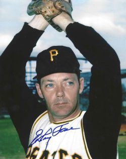 AUTOGRAPHED  ELROY FACE 8x10 Pittsburgh Pirates Photo