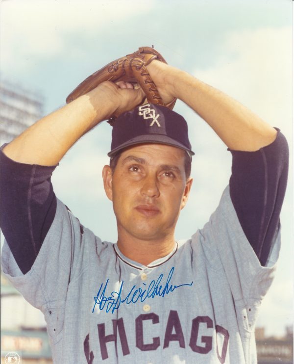 Autographed  HOYT WILHELM 8x10 Chicago White Sox  Photo