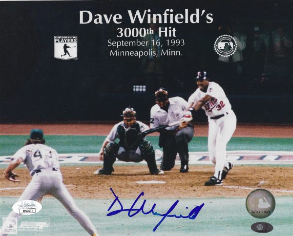 Autographed  DAVE WINFIELD 8X10 Minnesota Twins Photo JSA