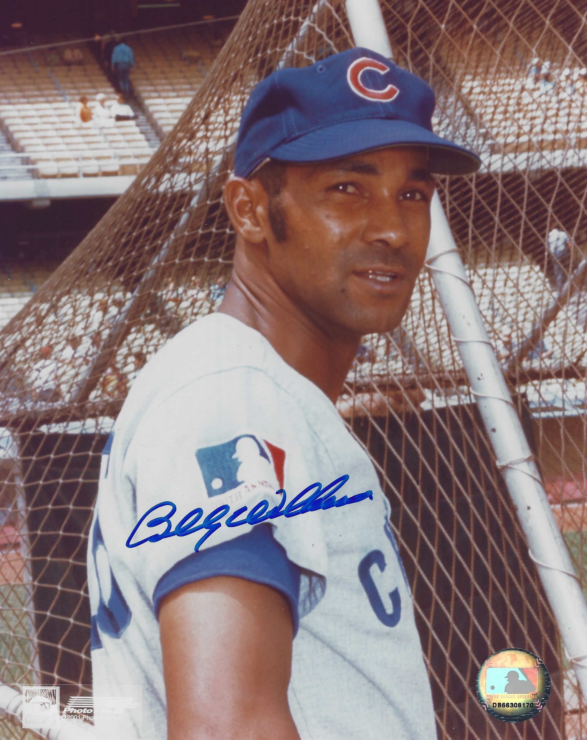 Autographed BILLY WILLIAMS 8X10 Chicago Cubs Photo - Main Line Autographs