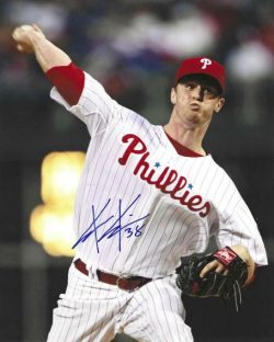 AUTOGRAPHED KYLE KENDRICK 8x10 Philadelphia Phillies Photo