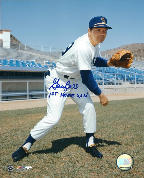 Autographed GARY BELL 8x10 Seattle Pilots Photo