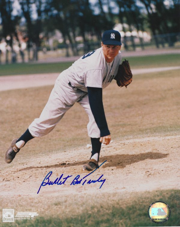 AUTOGRAPHED BOB TURLEY 8x10 New York Yankees Photo