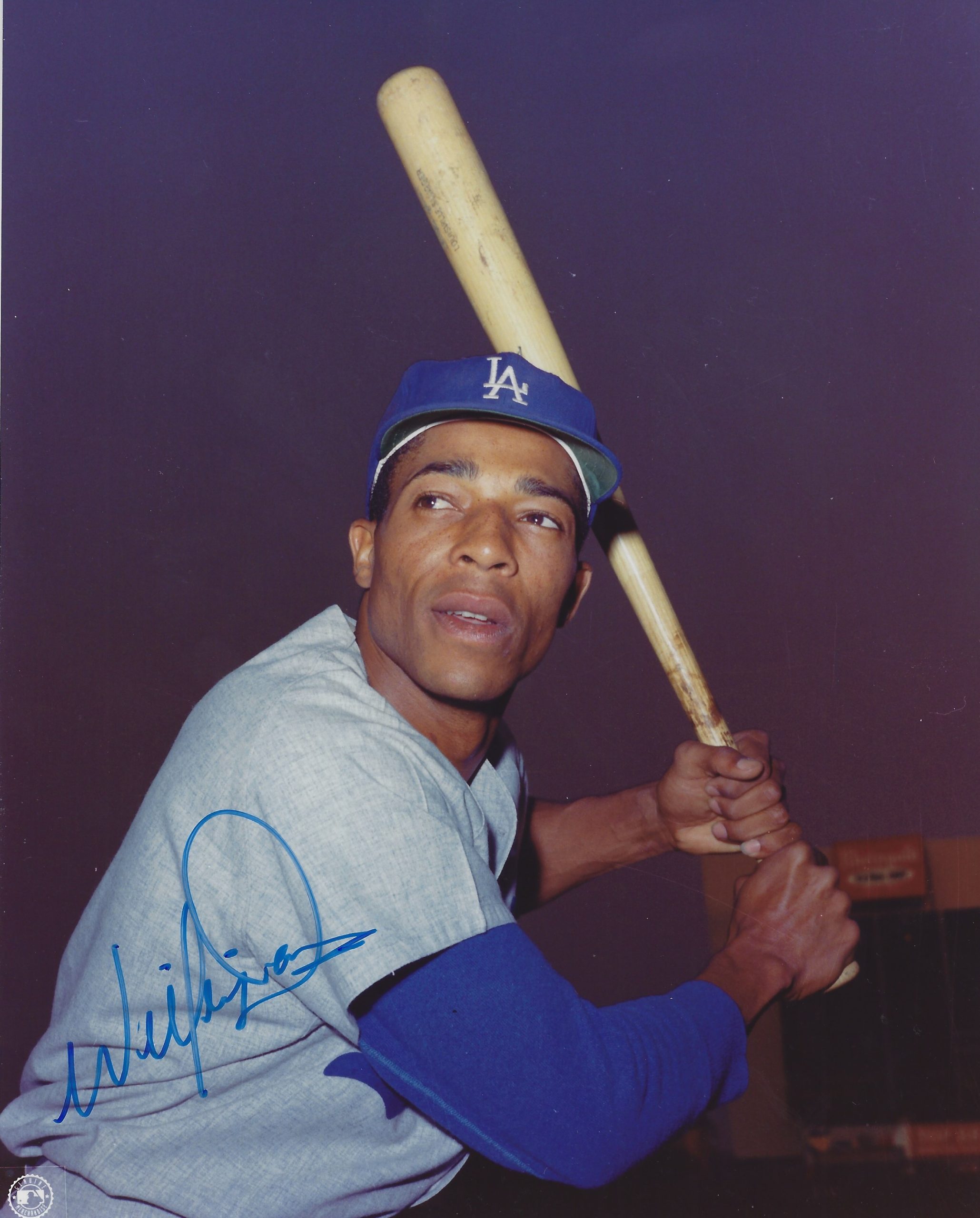 AUTOGRAPHED WILLIE DAVIS Los Angeles Dodgers 8x10 photo - Main