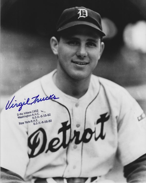 AUTOGRAPHED VIRGIL TRUCKS 8x10 Detroit Tigers Photo