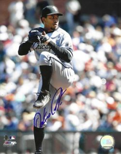 AUTOGRAPHED OCTAVIO DOTEL 8X10 Chicago White Sox Photo