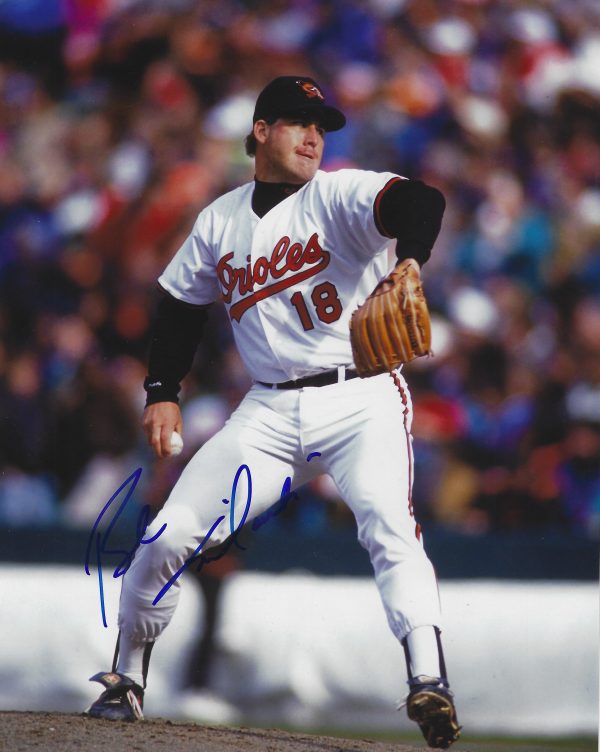 AUTOGRAPHED BOB MILACKI 8X10 Baltimore Orioles Photo