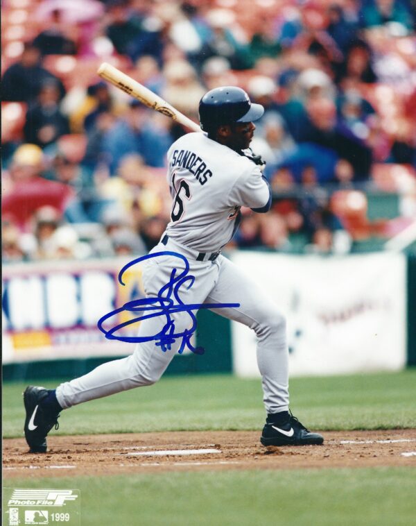 AUTOGRAPHED REGGIE SANDERS 8x10 San Diego Padres photo