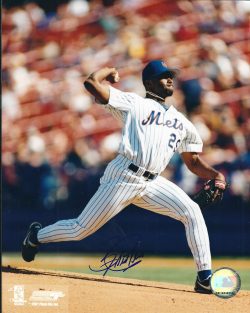 AUTOGRAPHED ROBERT PERSON 8X10 New York Mets photo