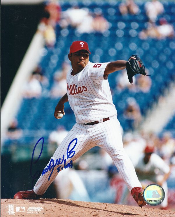 AUTOGRAPHED CARLOS SILVA 8x10 Philadelphia Phillies Photo