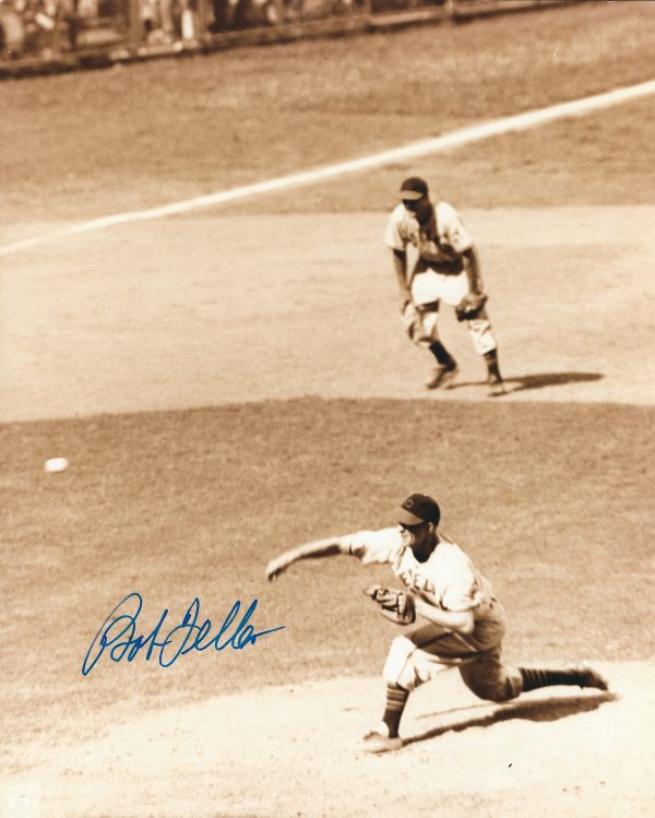 Autographed  BOB FELLER 8X10 Cleveland Indians photo
