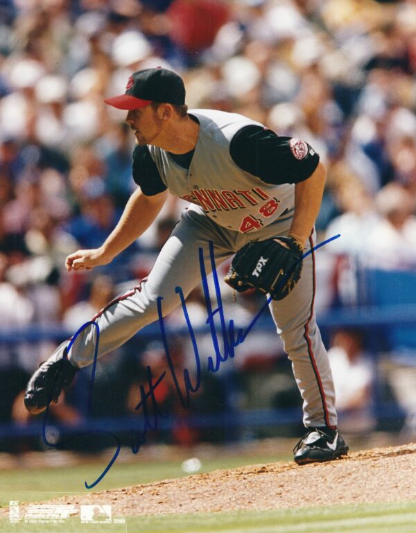 AUTOGRAPHED SCOTT WILLIAMSON 8x10 Cincinnati Reds Photo