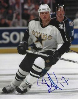 Autographed BILL HUARD 8X10 Dallas Stars Photo