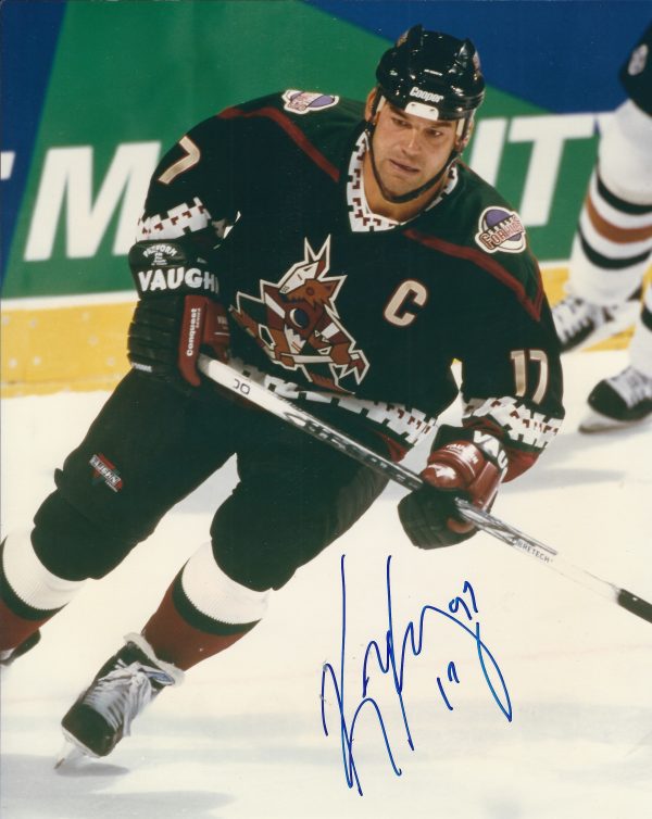 Autographed KRIS KING 8x10 Phoenix Coyotes Photo