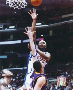 Autographed CHRIS WILCOX 8x10 Los Angeles Clippers Photo
