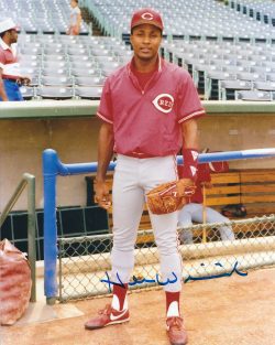 AUTOGRAPHED HERM WINNINGHAM 8x10 Cincinnati Reds Photo
