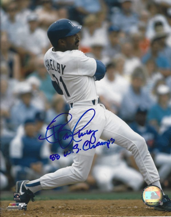AUTOGRAPHED JOHN SHELBY 8X10 Los Angeles Dodgers photo
