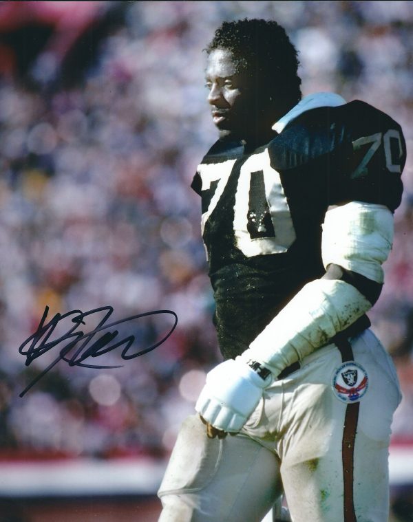 Autographed HENRY LAWRENCE 8x10 Oakland Raiders photo