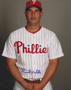 AUTOGRAPHED RAUL VALDES 8X10 photo  Philadelphia Phillies