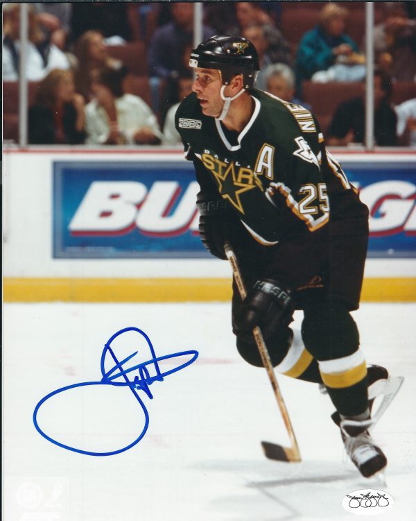 Autographed Autographed JOE NIEUWENDYK 8X10 Dallas Stars Photo