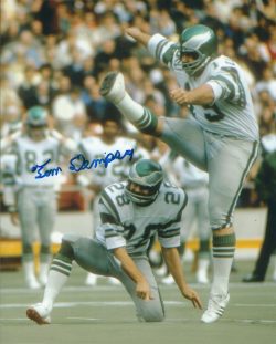 Autographed TOM DEMPSEY 8X10 Philadelphia Eagles Photo