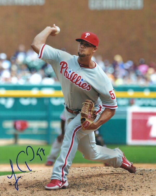 AUTOGRAPHED LUIS GARCIA 8X10 Philadelphia Phillies Photo
