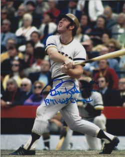 Autographed BOB ROBERTSON 8X10 Pittsburgh Pirates Photo
