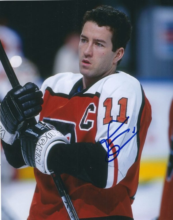 Autographed KEVIN DINEEN 8X10 Philadelphia Flyers Photo