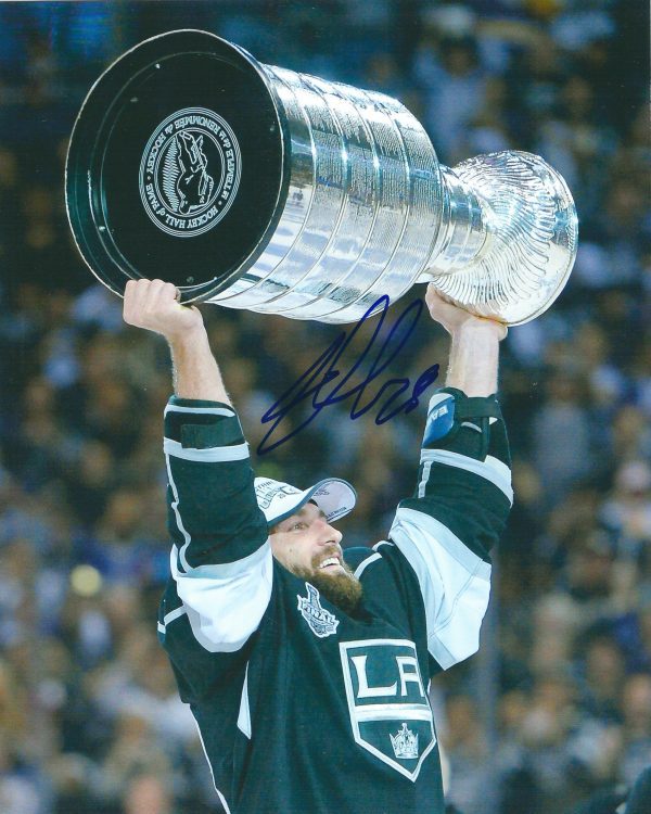 Autographed JARRETT STOLL 8x10 Los Angeles Kings Photo
