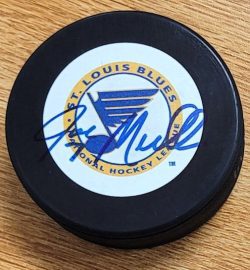 Autographed JOE MULLEN HOF St Louis Blues Hockey Puck