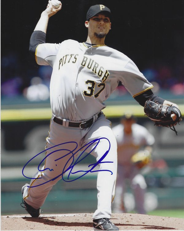 Autographed CHARLES MORTON 8X10 Pittsburgh Pirates Photo