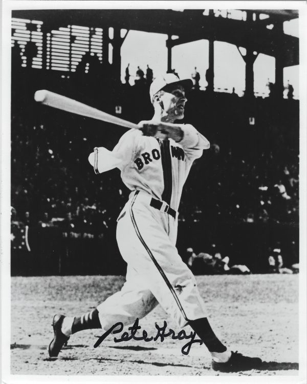AUTOGRAPHED PETE GRAY 8X10 St. Louis Browns Photo