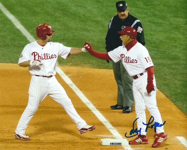 AUTOGRAPHED  DAVEY LOPES 8X10 Philadelphia Phillies Photo