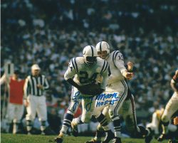 Autographed LENNY MOORE 8X10 Baltimore Colts photo