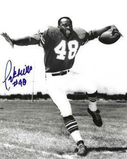 Autographed PETE MILLS 8X10 Buffalo Bills Photo
