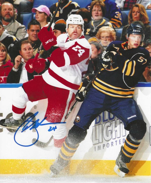 Autographed BRAD MAY 8X10 Detroit Red Wings Photo