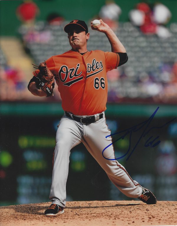 AUTOGRAPHED T.J. MCFARLAND 8X10 Baltimore Orioles Photo