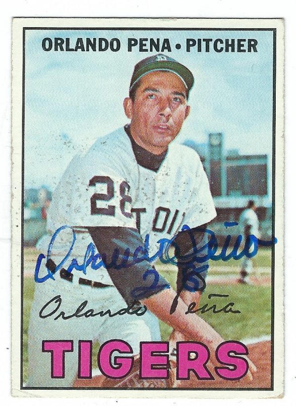 Autographed ORLANDO PENA 1967 Topps Card