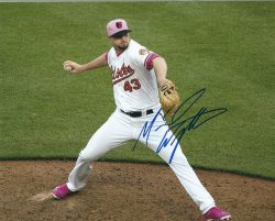 AUTOGRAPHED MIKE WRIGHT 8X10 Baltimore Orioles Photo