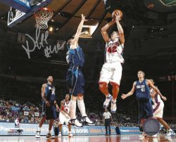 Autographed DAVID LEE 8X10  New York Knicks Photo