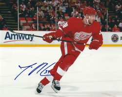 Autographed JAN MURSAK 8X10 Detroit Red Wings Photo