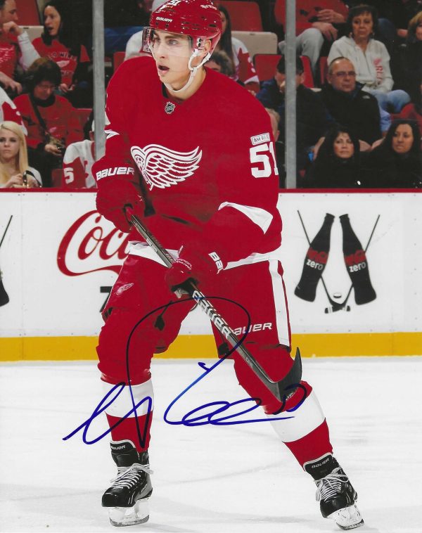 Autographed VALTTERI FILPPULA 8X10 Detroit Red Wings Photo